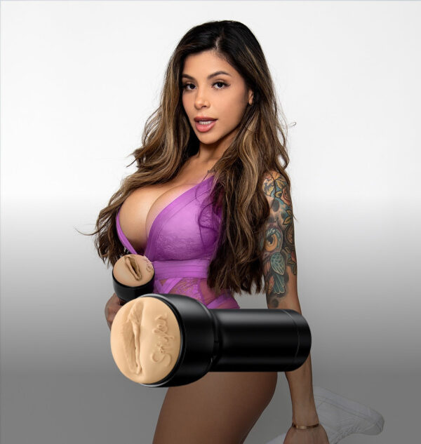 Kiiroo FeelStars Skyler Lo Vagina