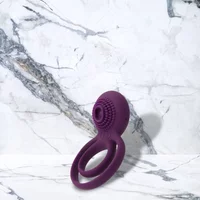 Paarse Siliconen Vibrerende cockring van Svakom